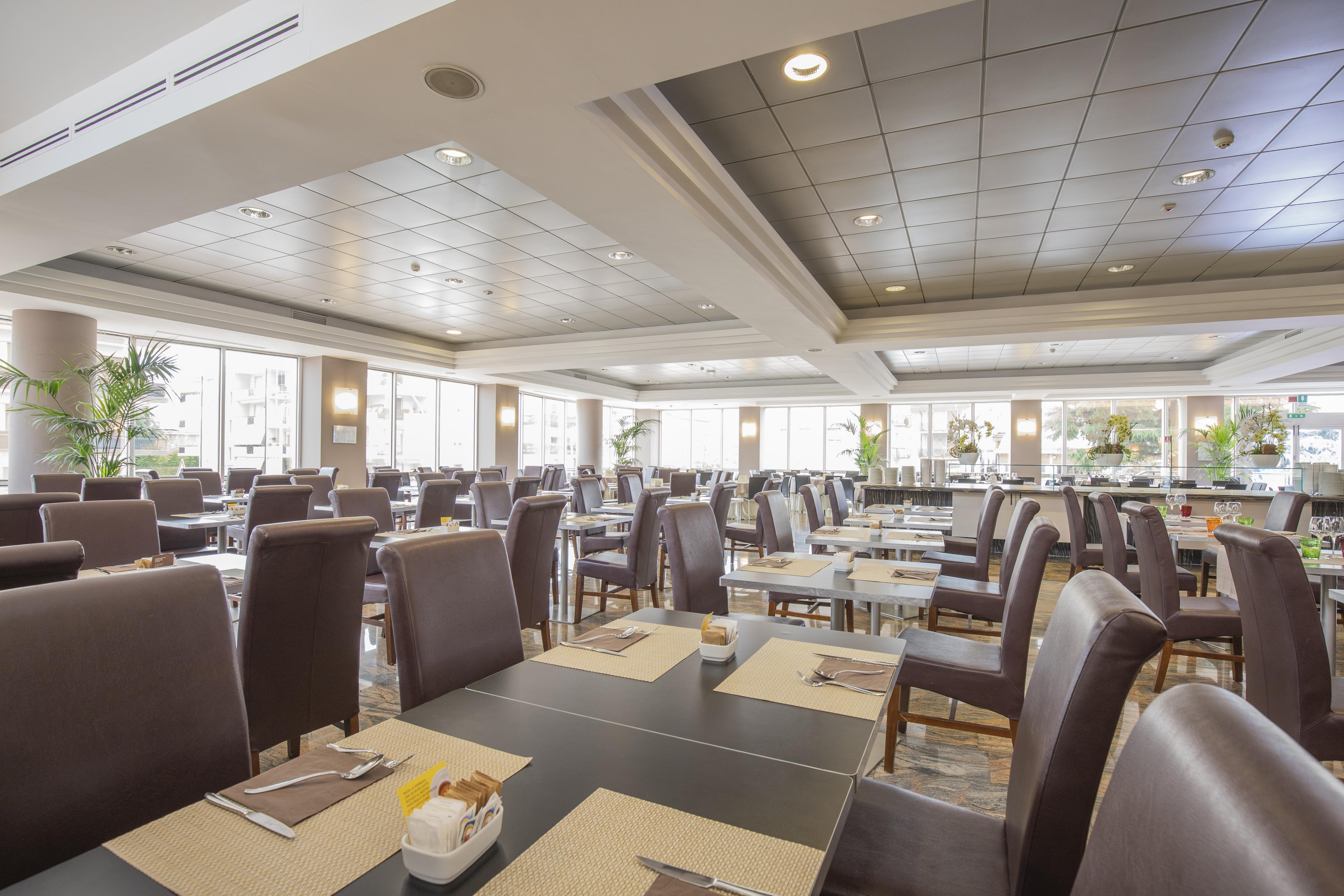 Montresor Tower Hotel 4*